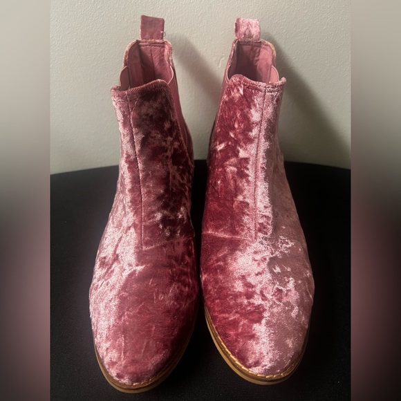 Toms Velvet Rose Ankle Booties - Picture 5 of 9